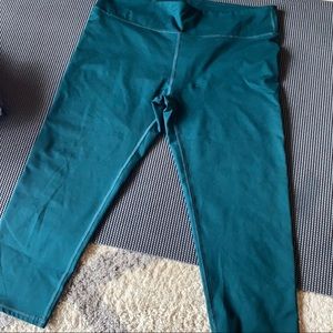 Fabletics teal capri workout leggings, large